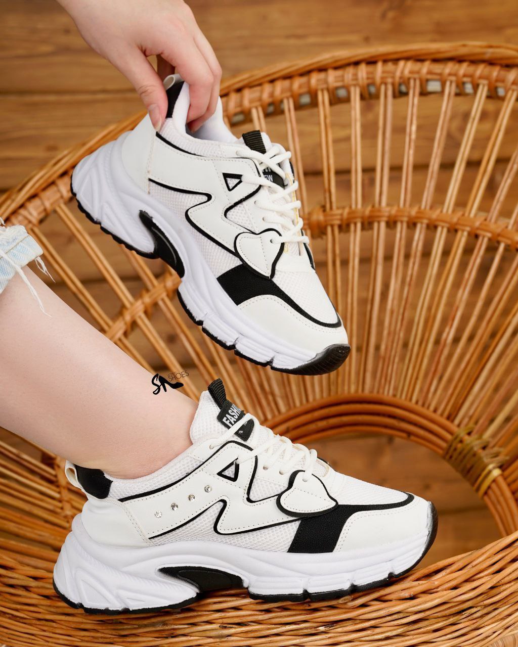 کتانی قلبی نگینی