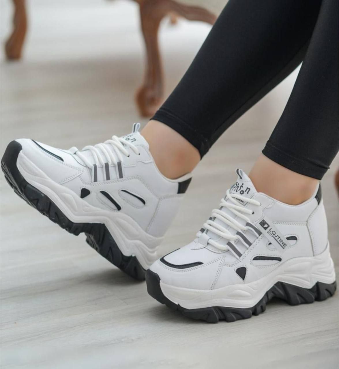 کتانی اسپرت مدل ،mega